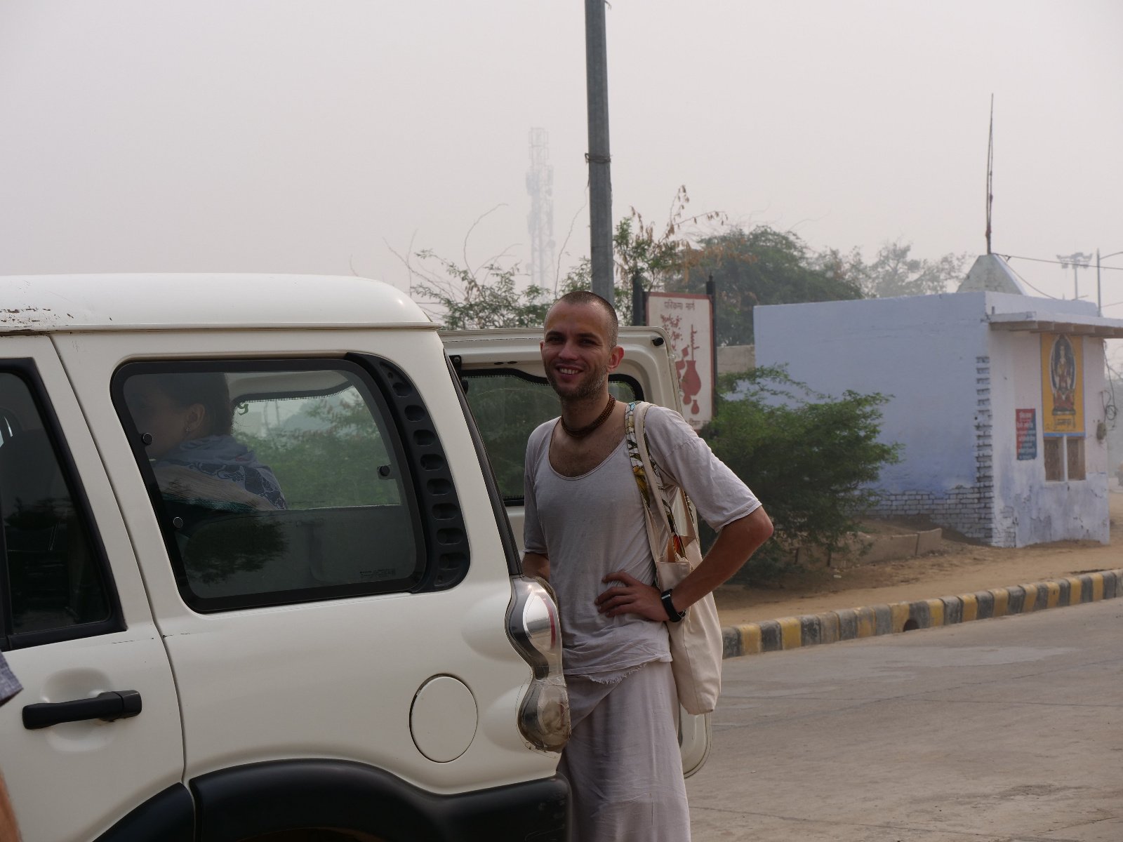  161 Gopashtami Radha kunda Govardhan 19.11.04